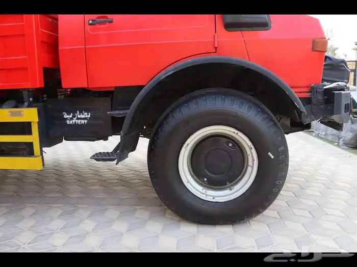 مرسيدس يونيموق موديل 1992 17