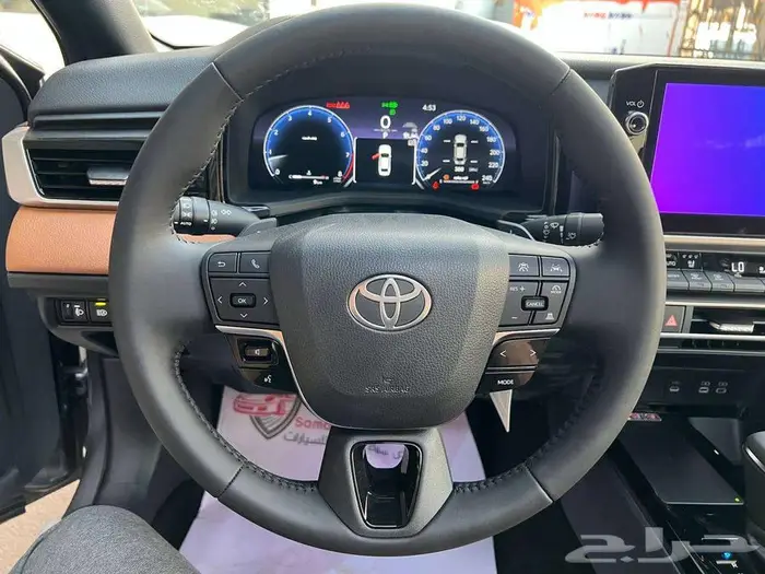 تويوتا كامري جراندي بنزين 2025 متاح اقساط و كاش 8