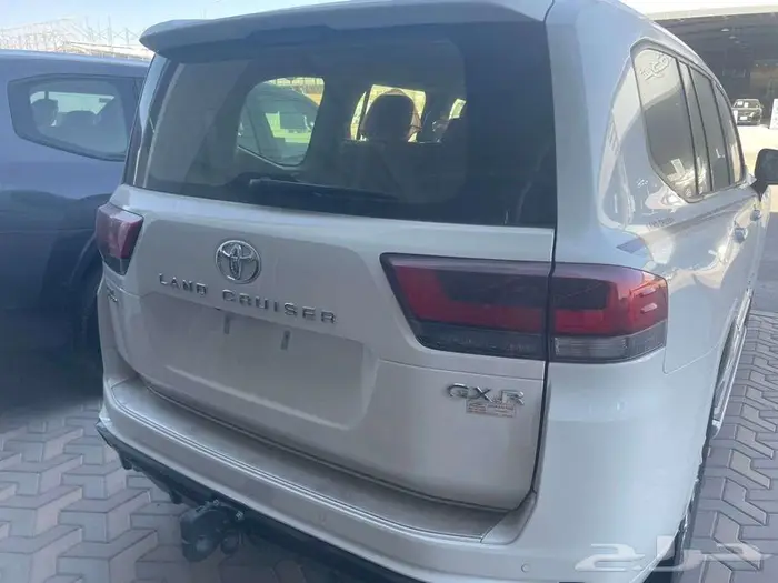 لاندكروزر S جكسار L5 بنزين 2025 - خليجي - 4