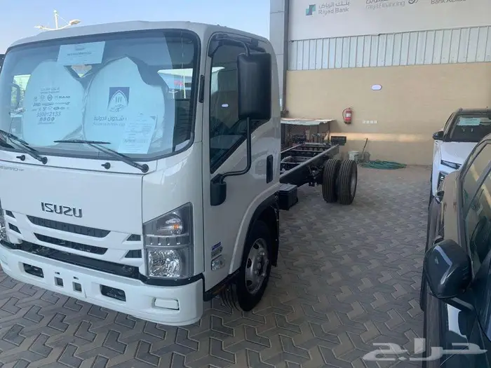 ايسوزو دينا 4 طن 4.95 م 2024 شاص طويل 0