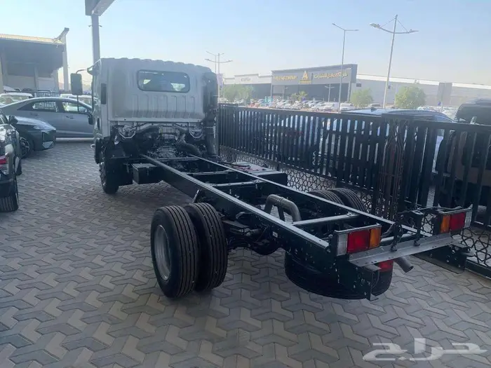 ايسوزو دينا 4 طن 4.95 م 2024 شاص طويل 3