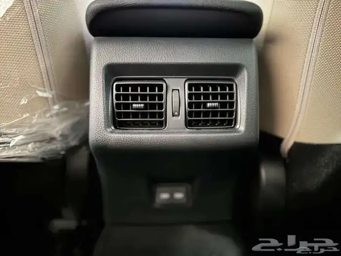 تويوتا كامرى LE بنزين موديل 2025 8