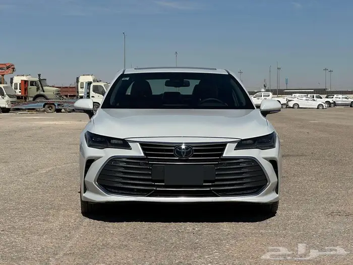 تويوتا افالون ليميتد موديل 2021 0