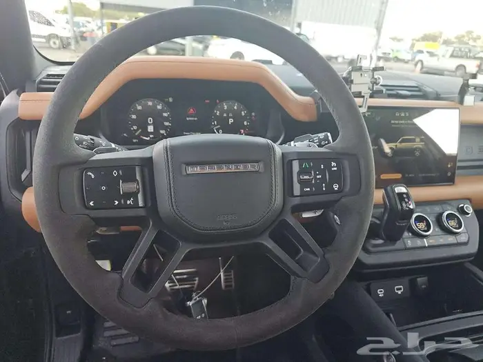 2023 Land Rover Defender 110 V8 7