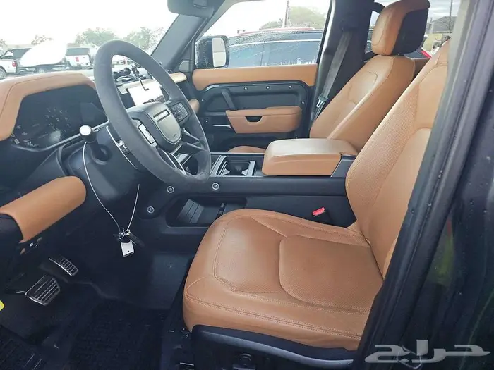 2023 Land Rover Defender 110 V8 6