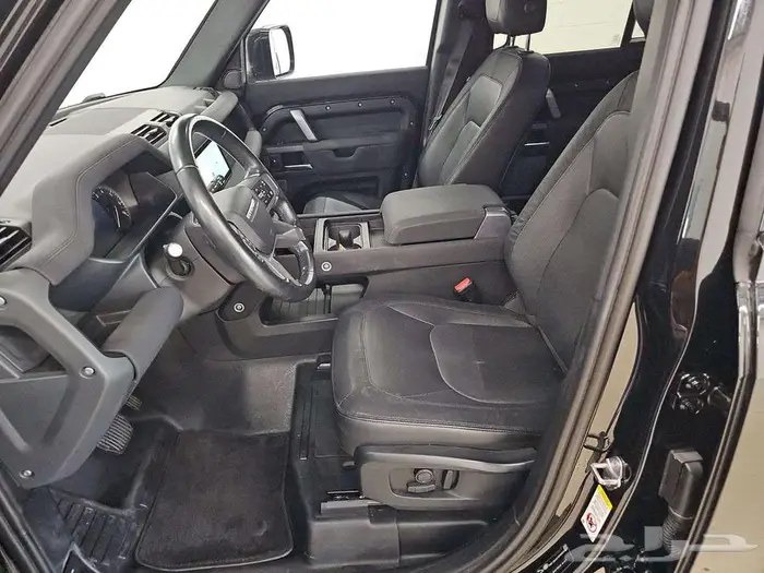 2023 Land Rover Defender 110 X-Dynamic SE 9