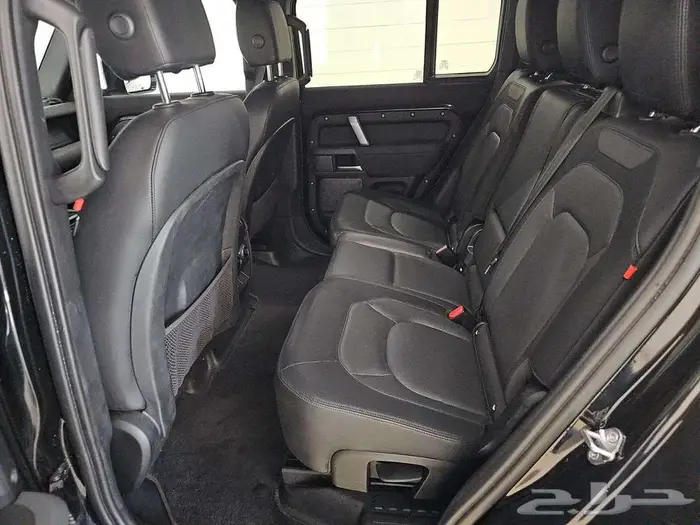 2023 Land Rover Defender 110 X-Dynamic SE 13