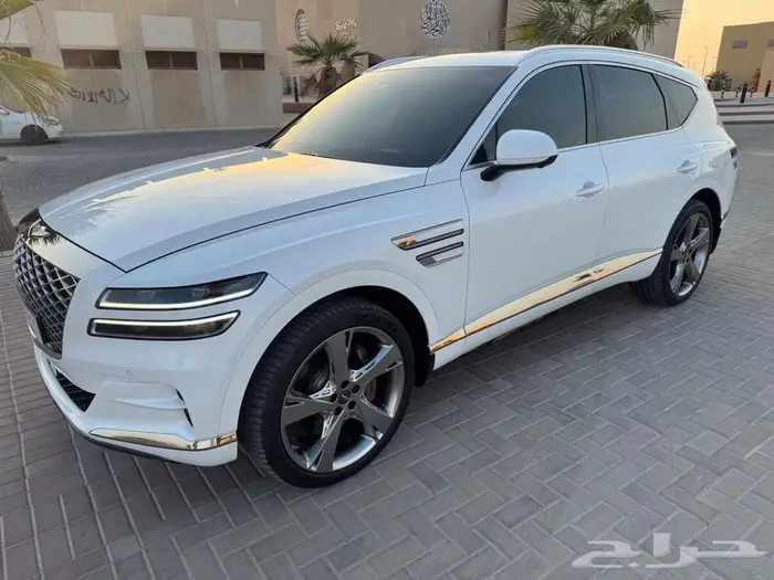 جينيسس 2023 GV80 ابيض مخزن ممشى 43000 5