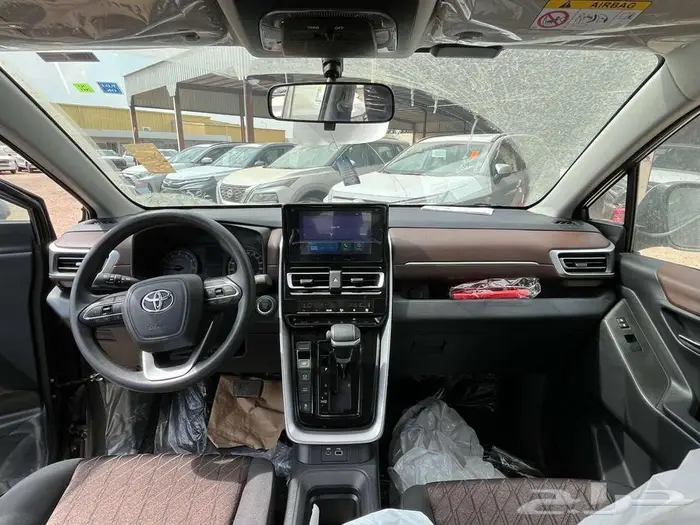 تويوتا انوفا 2025 نقد وتقسيط 4