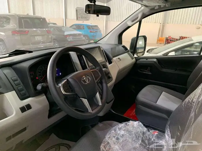 تويوتا باص هايس 13 راكب قير عادي ديزل 2025 سقف عالي 3