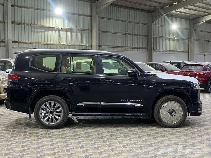 لاندكروزر - GXR L5 الساير خليجي 2025 4