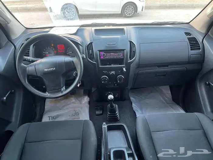 ايسوزو دي ماكس غمارتين موديل 2022 - معرض خلف للسيارات 10