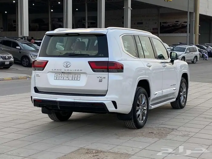 تويوتا VXSفل كامل 2022 4