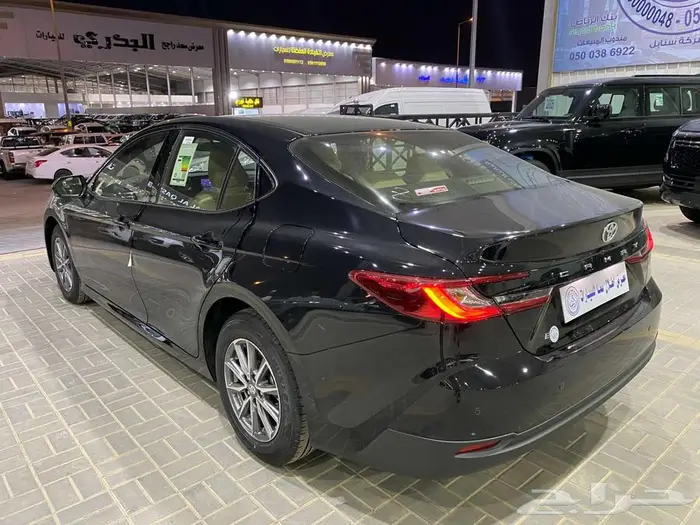 تويوتا كامري 2025 E ستاندر اسود سعودي 11