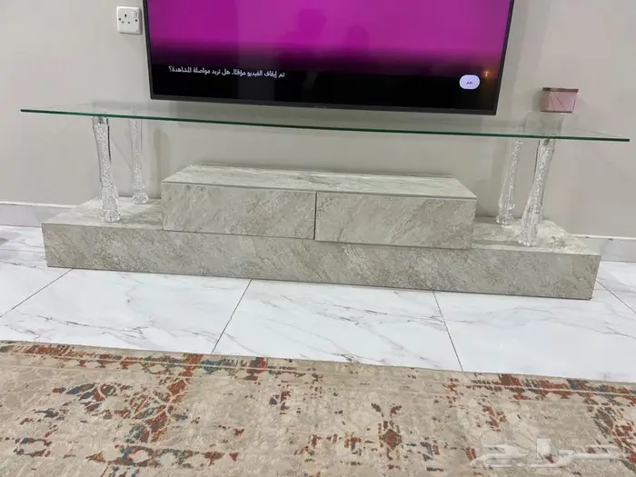 طاولة تلفزيون .. رخام وقزاز 2