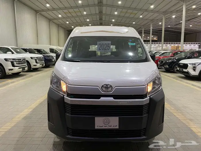 تويوتا باص هايس بضاعة سقف عالي 2025 ديزل ابيض جير عادي سعودي 0