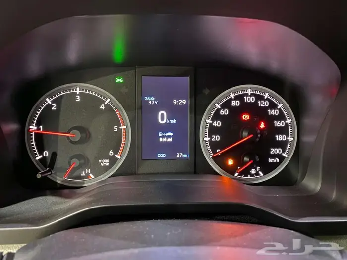 تويوتا باص هايس بضاعة سقف عالي 2025 ديزل ابيض جير عادي سعودي 6