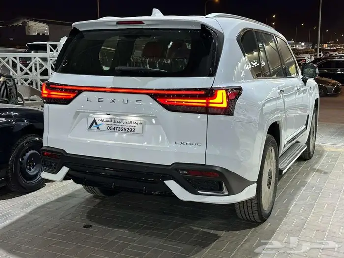 لكزس LX600 اف سبورت سعودي 2025 4