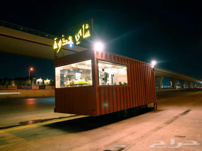 تنفيذ لوحات الحروف الضوئية والبارزة لسيارة طعام food truck 10