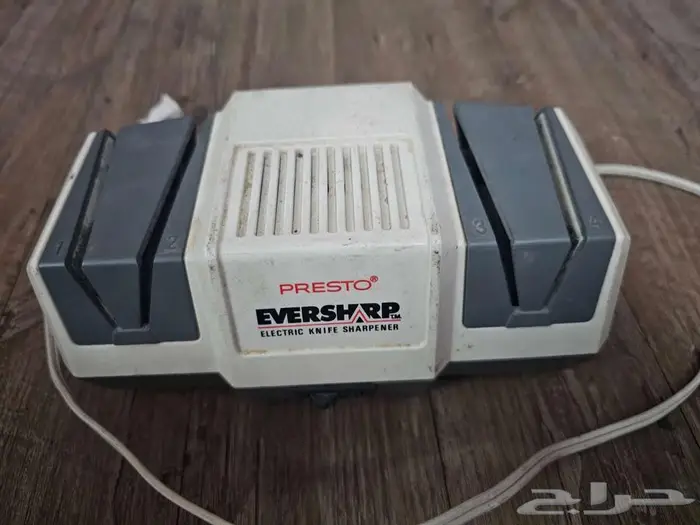 للبيع مسن سكاكين 1