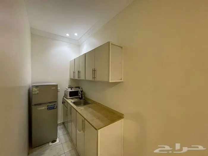 شقة مفروشة مع روف في جدة الحمراء للإيجار الشهري والسنوي 3