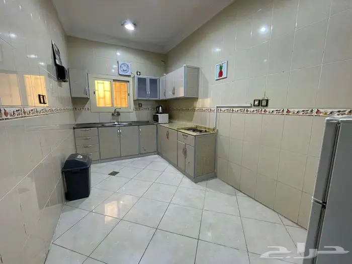 شقة مؤثثة للإيجار الشهري والسنوي في جدة حي السلامة 6