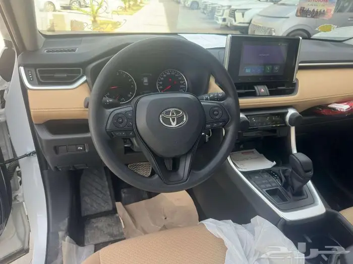 تويوتا راف فور 2025 دبل لدى الخضر للسيارات 3