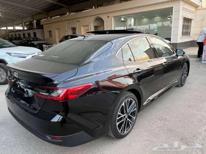 تويوتا كامري جراندي بنزين 2025 متاح اقساط و كاش 3