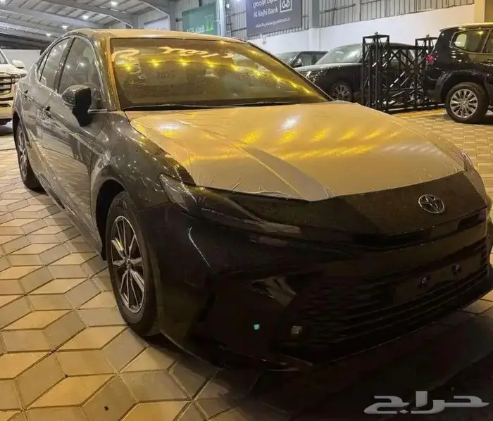 تويوتا كامري استاندر جنوط بنزين 2025 19