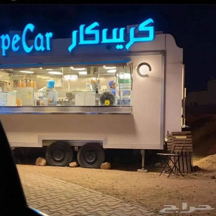 تنفيذ لوحات الحروف الضوئية والبارزة لسيارة طعام food truck 2