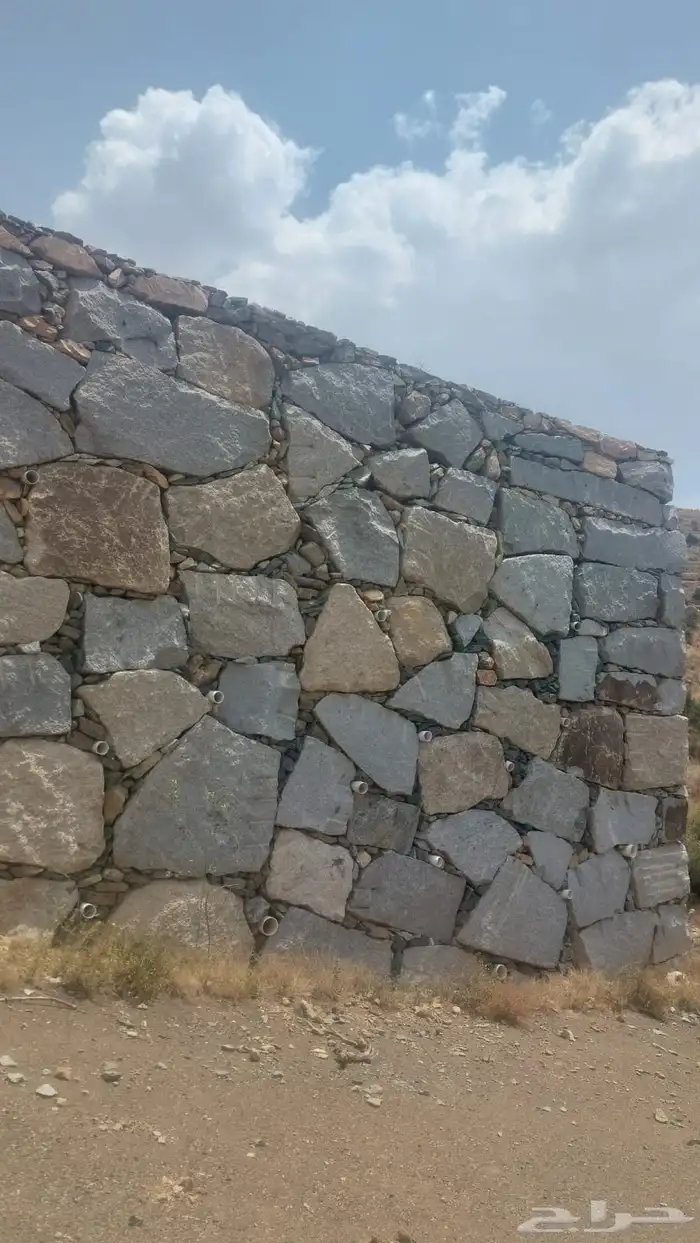 بناء حجر 10