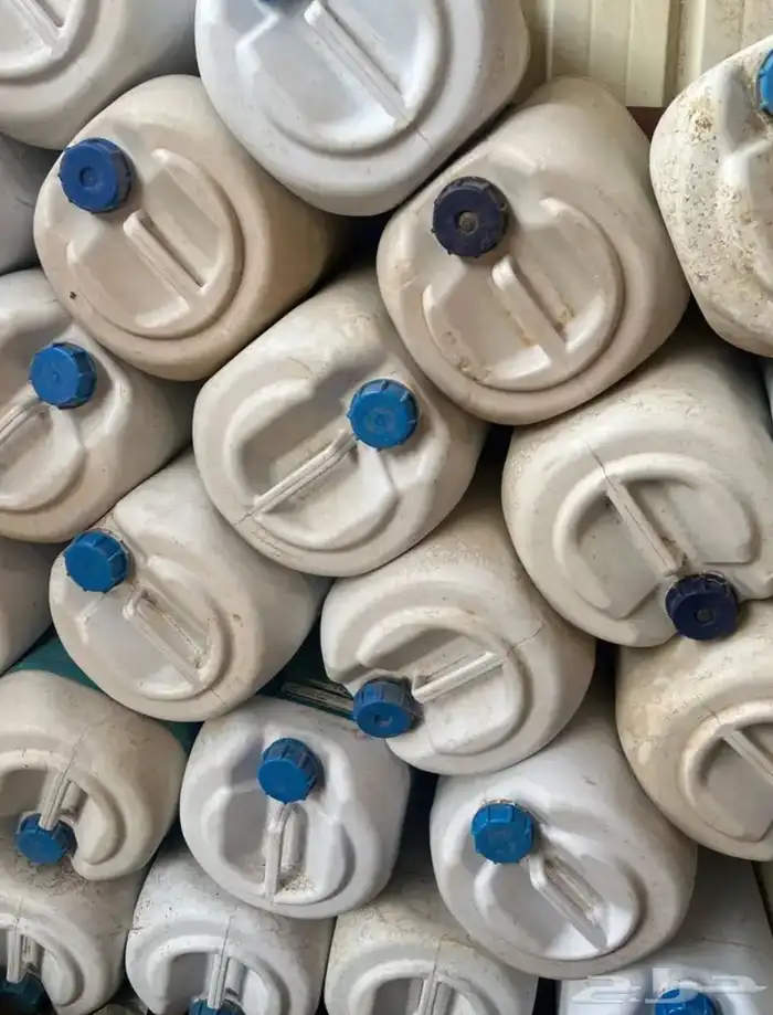 جراكل25لتركلوركس ودبات ماء5لتروتنك للطيور وأكياس دقيق 15