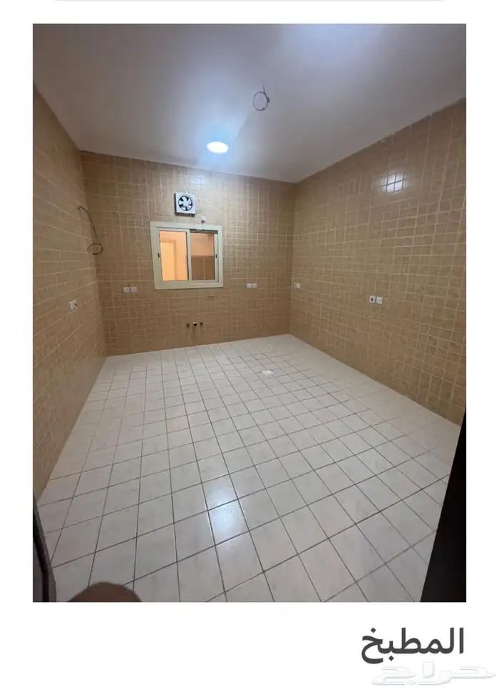 شقة للايجار بحي السلامه 3 غرف 3