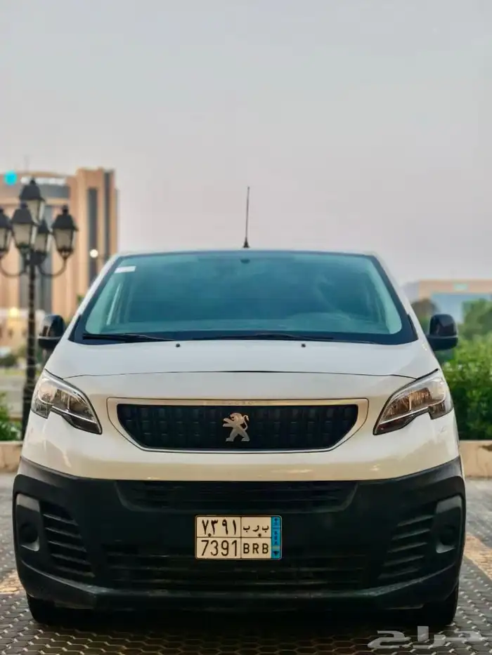 بيجو اكسبيرت 2018 ديزل مخزن كاش او اقساط 8