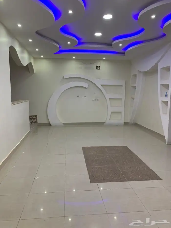 فيلا للبيع. سعرها مره قليل 270 الف ريال. صك. قيمة جي اكس ار 1