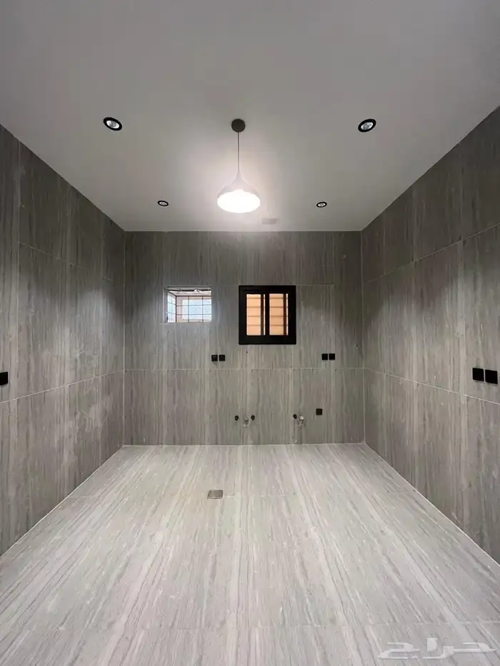 فلل فاخرة للبيع بحي الروضة ابو عريش 3