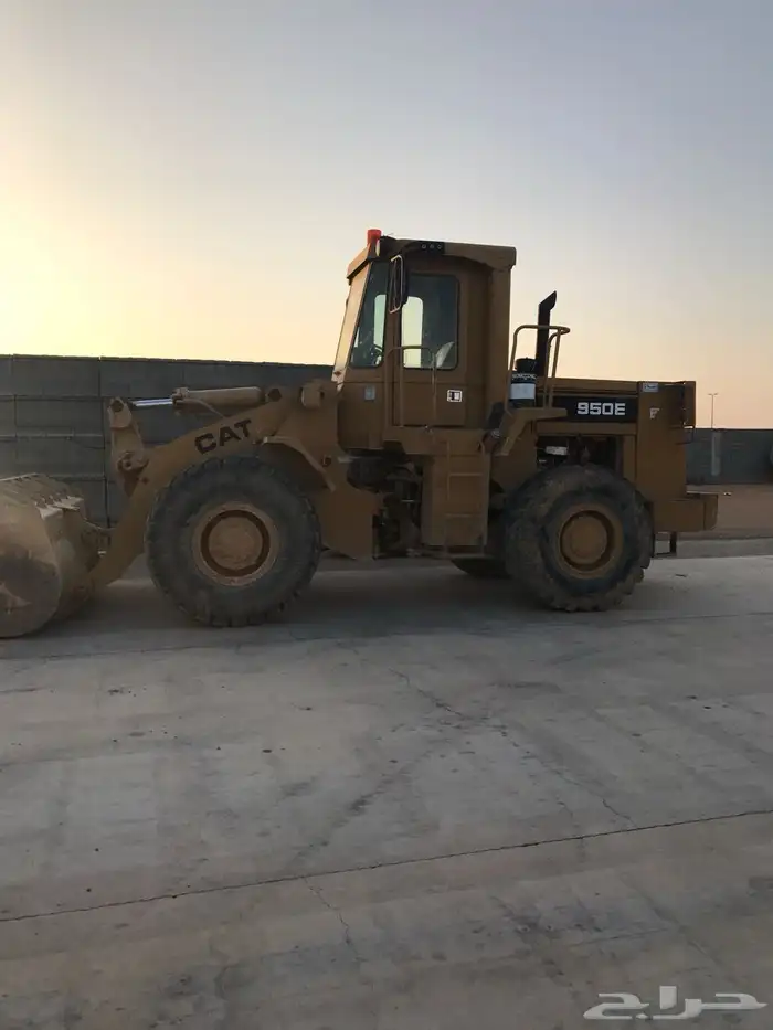 مصنع للبيع كامل معدات بحاله جيده   للتواصل 15