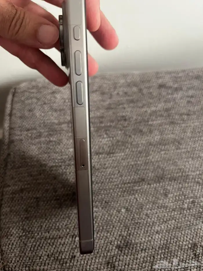 للبيع أيفون 15 برو ماكس 3