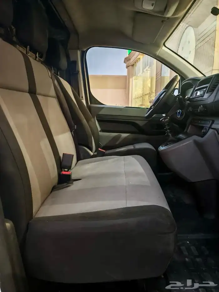 بيجو اكسبيرت 2018 ديزل مخزن كاش او اقساط 42