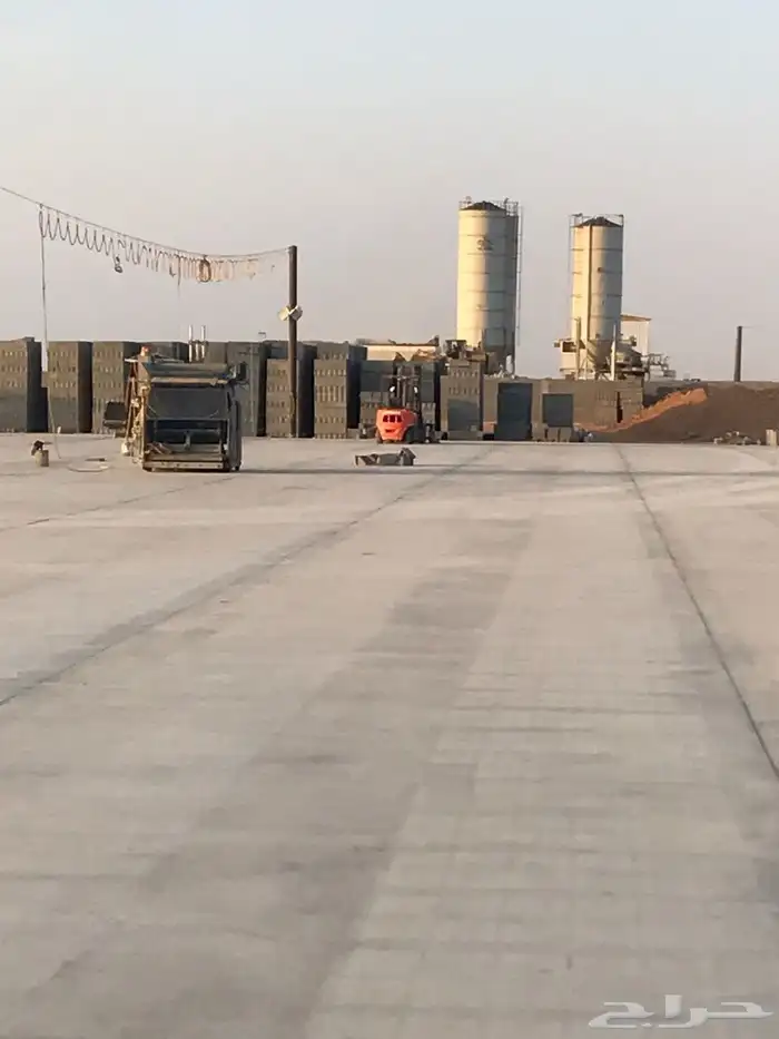 مصنع للبيع كامل معدات بحاله جيده   للتواصل 4