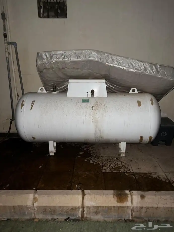 خزان غاز 1000 ليتر حاله ممتازه مع اجهزه الاندار الداخليه 1