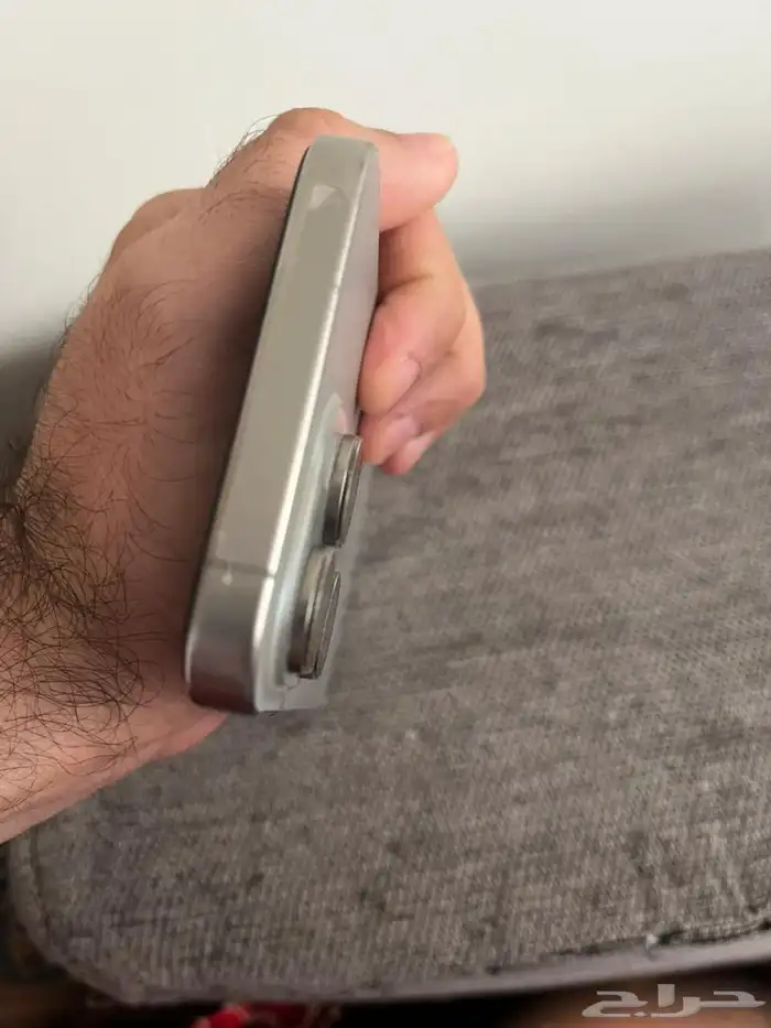 للبيع أيفون 15 برو ماكس 7