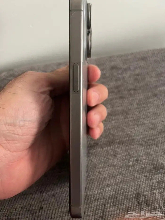 للبيع أيفون 15 برو ماكس 0