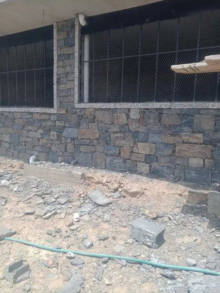 بناء حجر 1