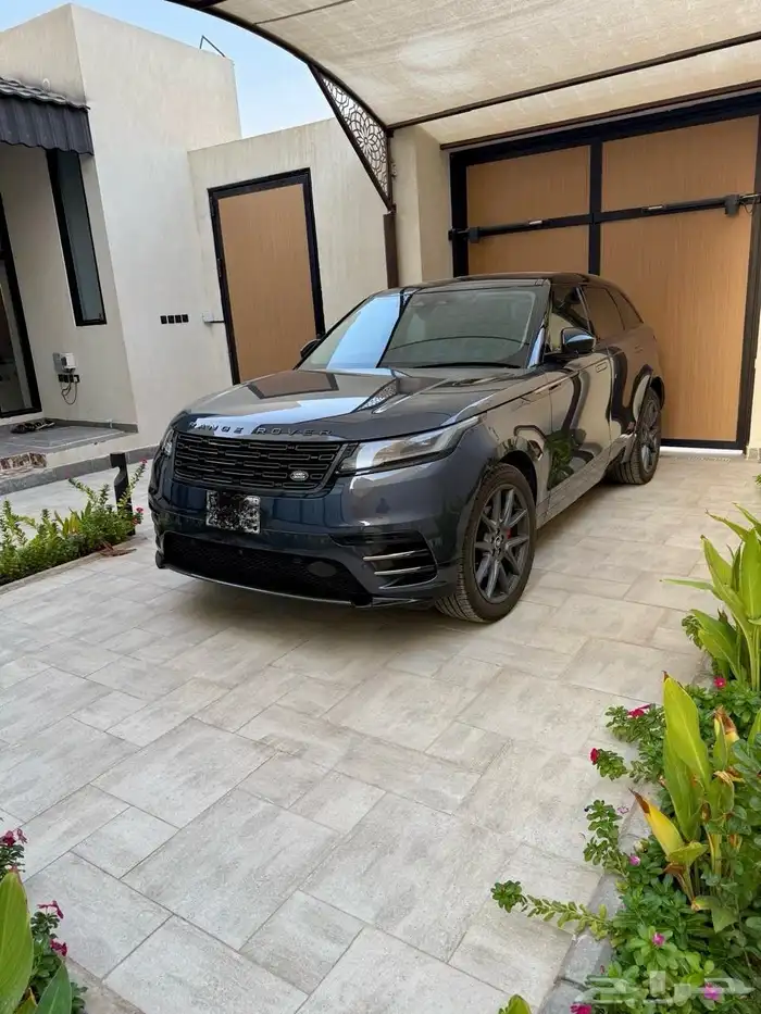 لاند روفر فيلر 2025 0