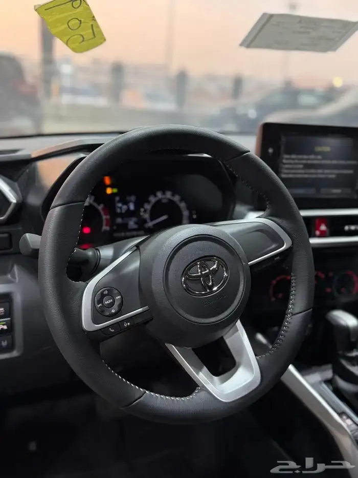 تويوتا رايز عرض لرواتب 3000 ثلاث اقساط مجانيه 4