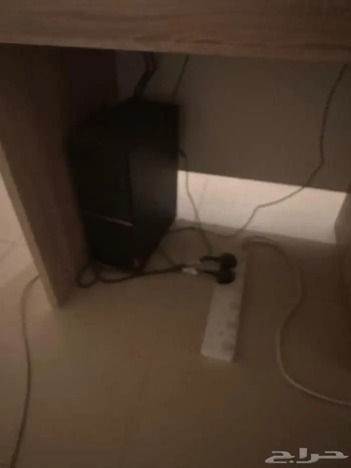 للبيع اثاث مكتبي 16