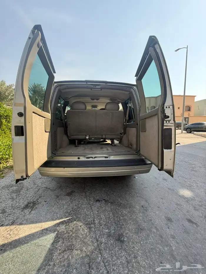 للبيع GMC فان سفاري 2005 نظيف جدا 16