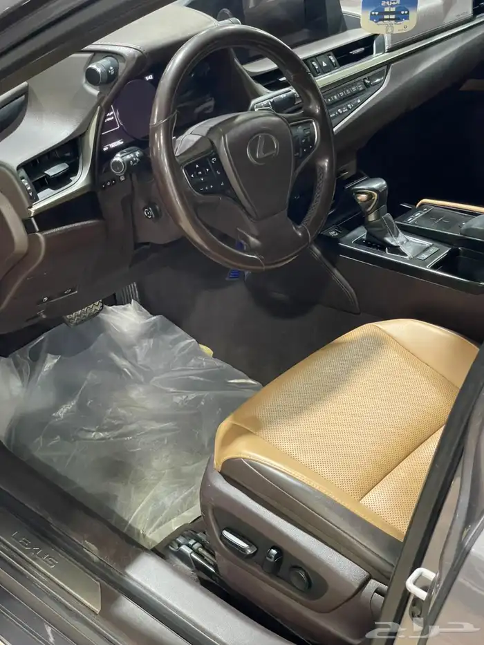 لكزس ES300 هايبرد ووارد الساير موديل 2019 6