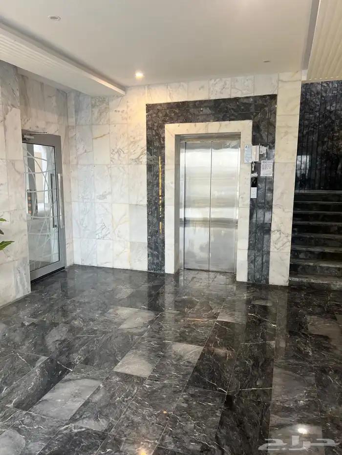 شقة 5 غرف للايجار 2